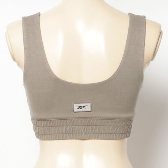 Reebok Women's Taupe Crop Top - Picture 4 of 5